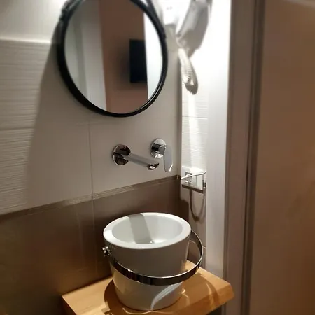 Guest house Residenza Tarzana *