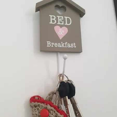 Residenza Tarzana 3*